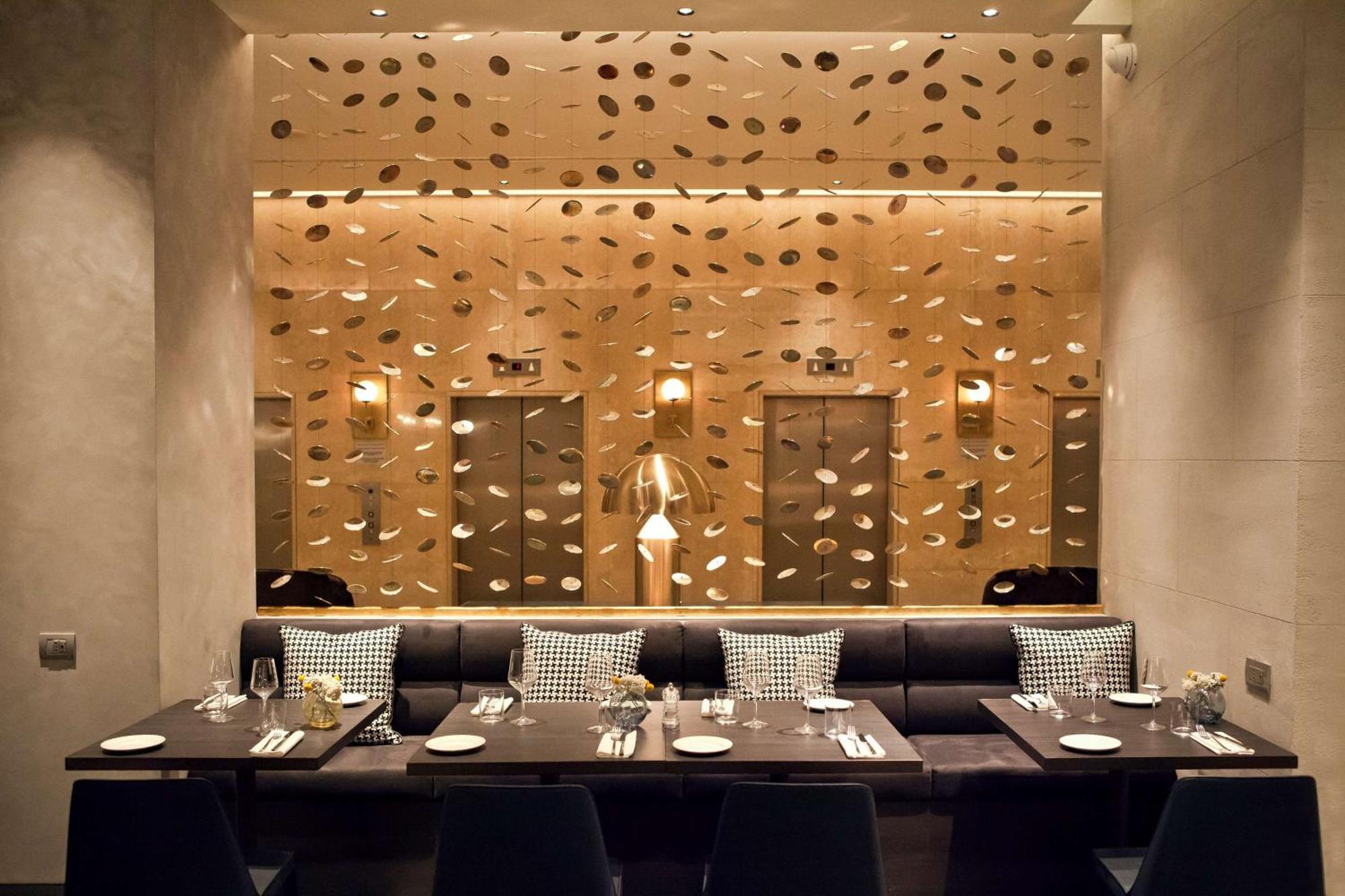 Hilton Milan Hotel Exterior photo